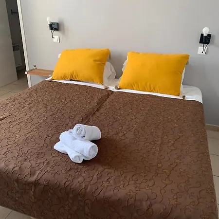 酒店 Restaurant Le 108 *