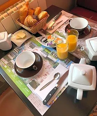 Hotel Restaurant Le 108 *